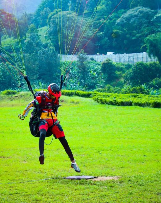 wisata paralayang puncak bogor