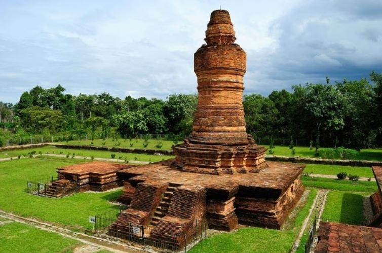 Candi Muara Takus