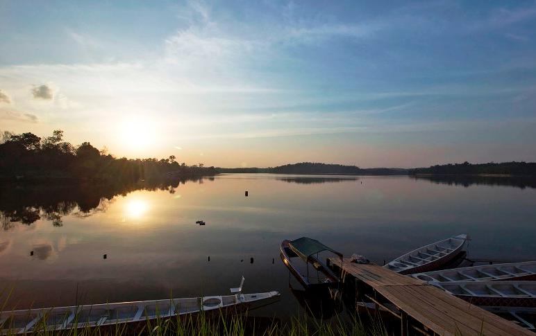 Danau Lembah Sari