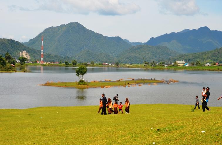 Danau Tarusan Kamang