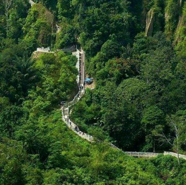 Janjang Saribu Canyon Great Wall