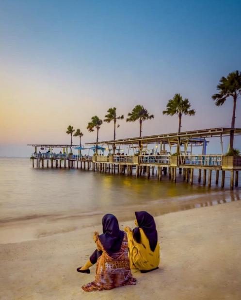 Pantai Teluk Awur