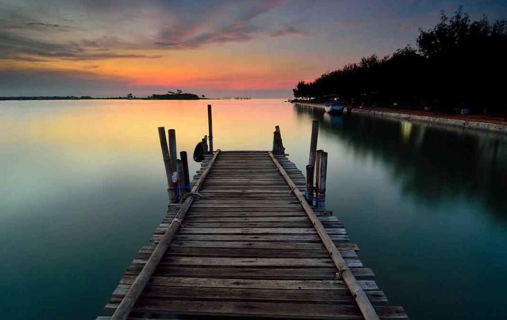 sunrise di pantai marina semarang