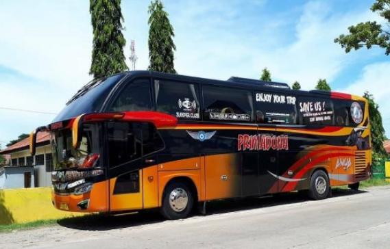 bus primadona 2 lantai