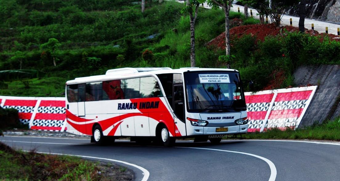 bus ranau indah eksekutif