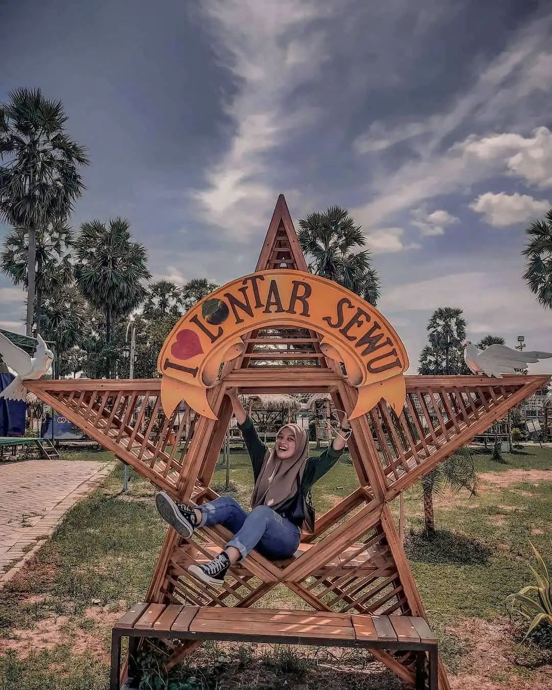 Aktivitas dan Atraksi di Lontar Sewu