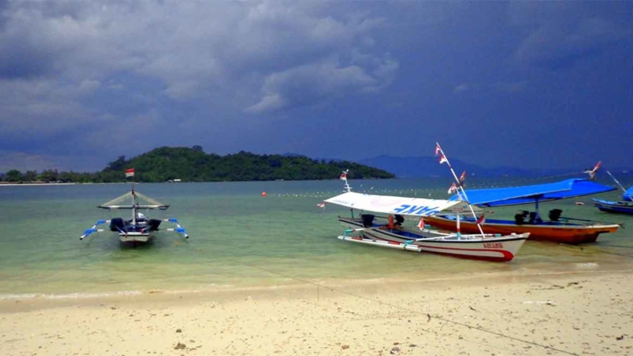 Aktivitas di Pantai Mutun