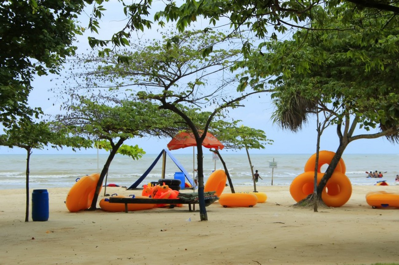 Fasilitas Pantai Bandengan