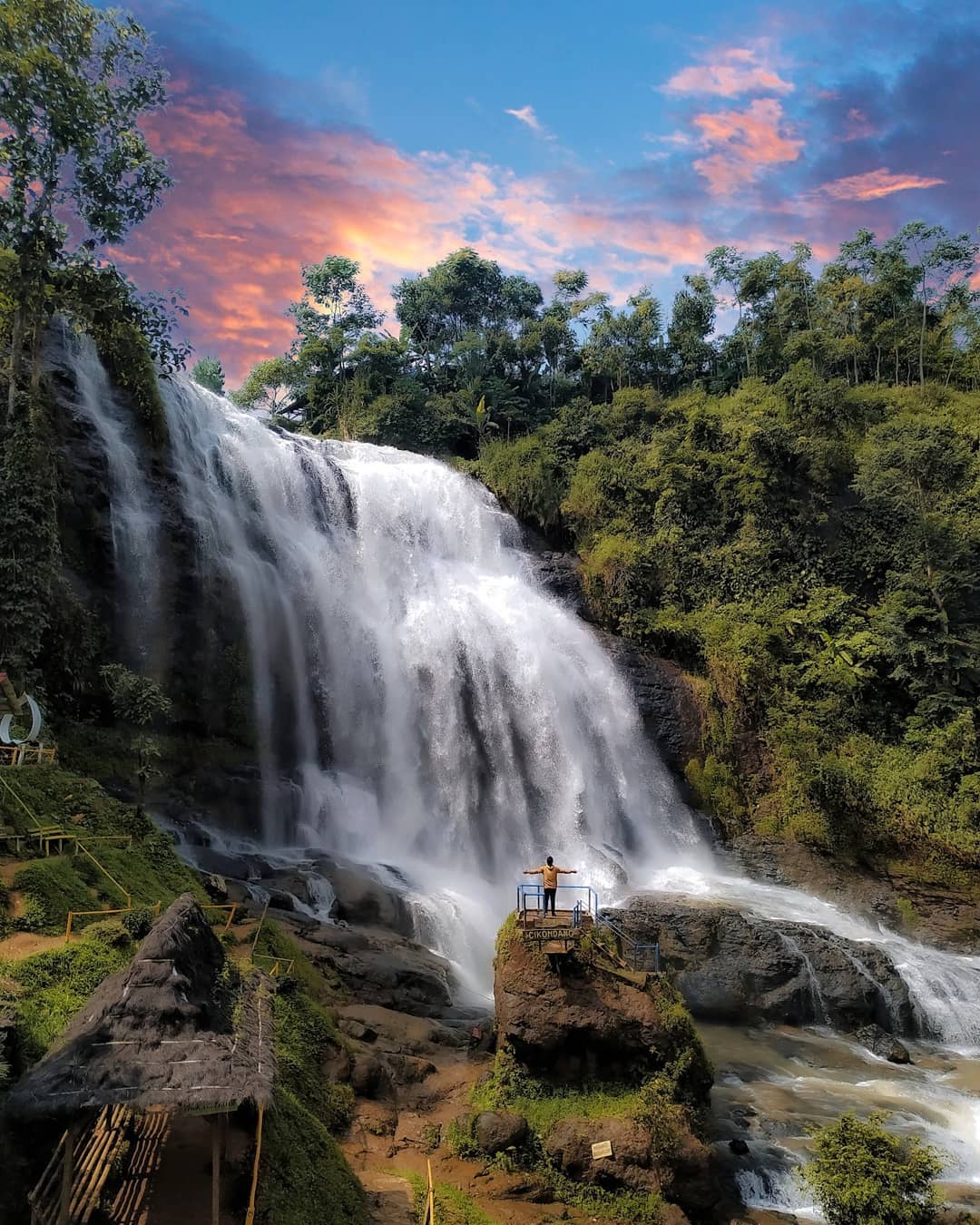 Harga Tiket Masuk Curug Cikondang