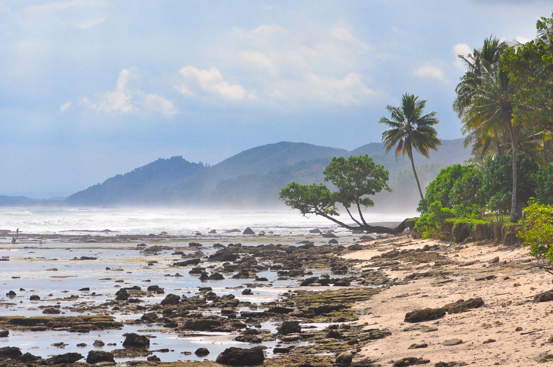 Harga Tiket Masuk Pantai Karapyak