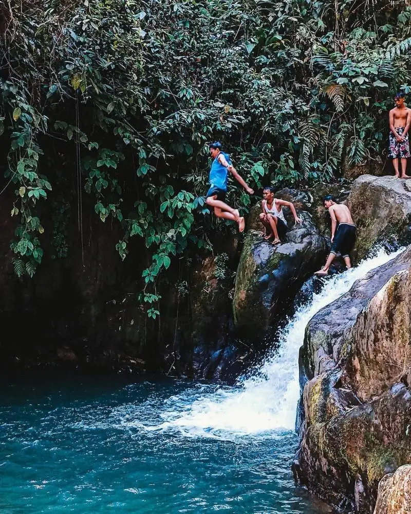 Jam Buka Curug Cibulao