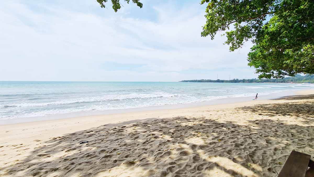 Kekurangan Pantai Pandan Carita