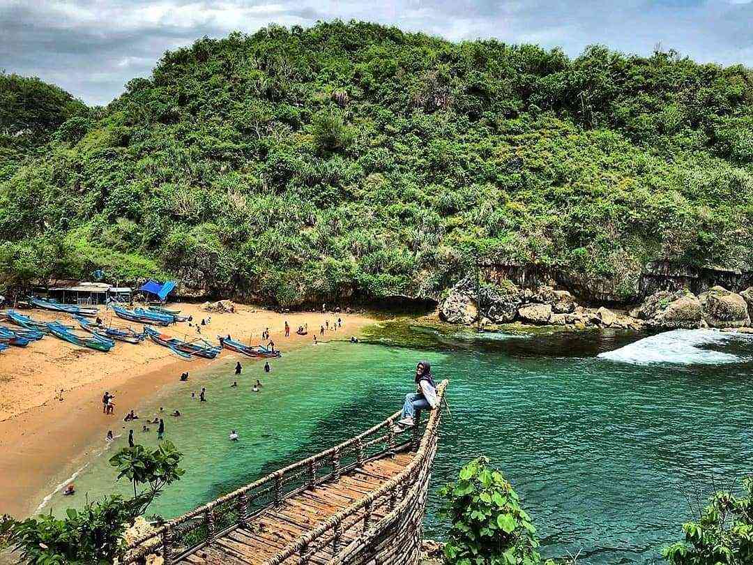 Lokasi dan Rute Pantai Gesing