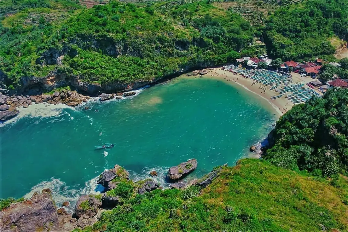 Lokasi dan Rute Pantai Ngrenehan