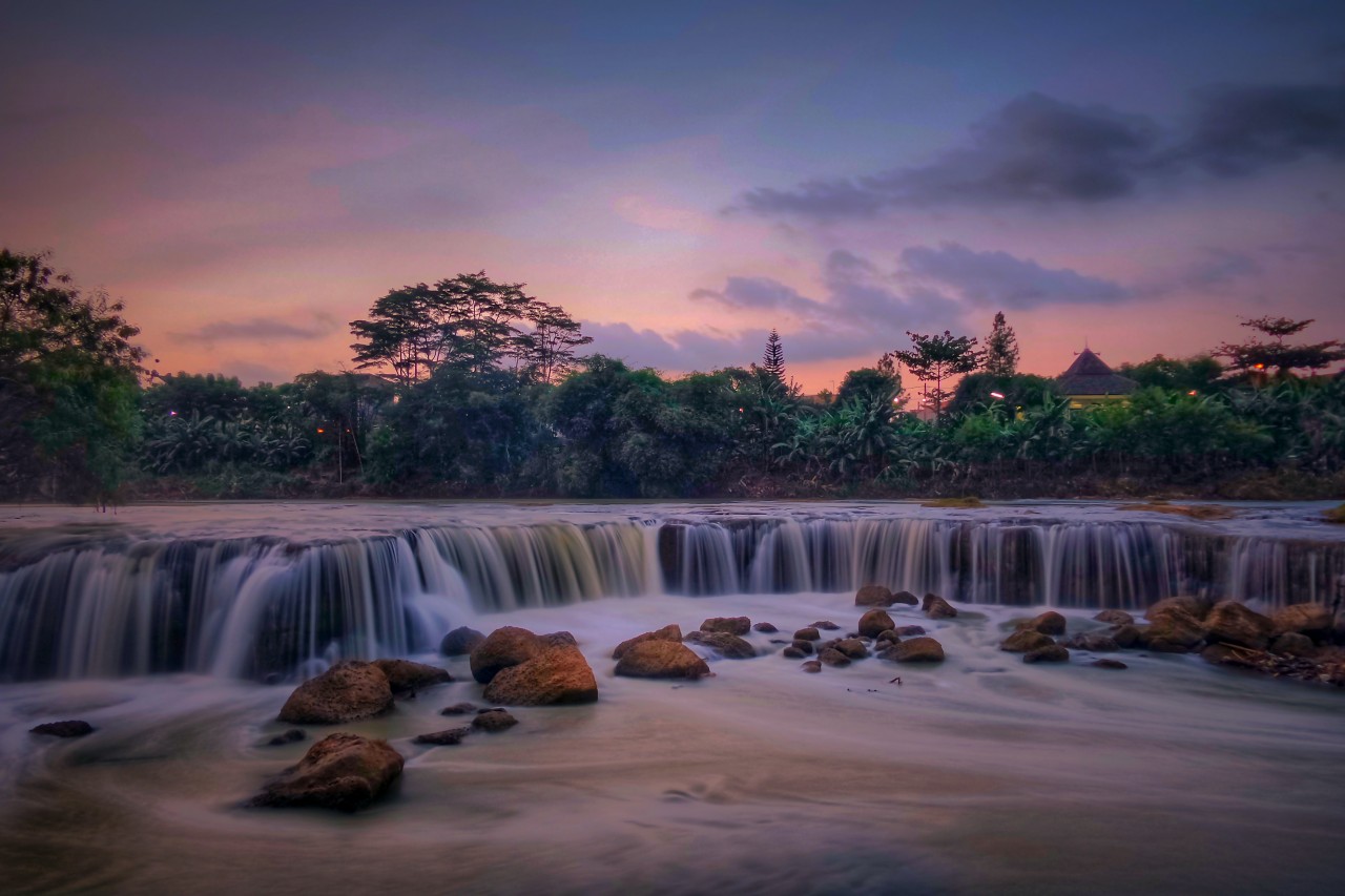 Misteri dan Mitos Curug Parigi