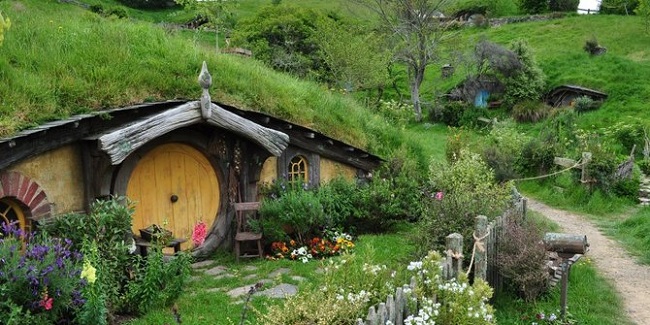 rumah hobbit farm house susu lembang